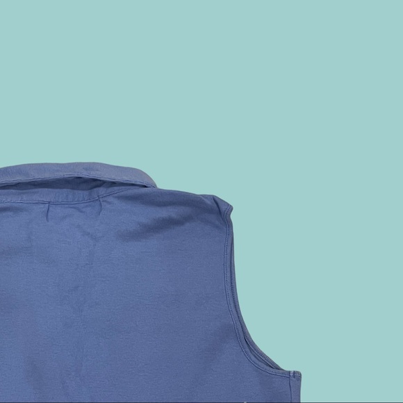 2/8$ (combine any 8$ tank tops for 2/8$) Sleeveless top - Picture 2 of 3